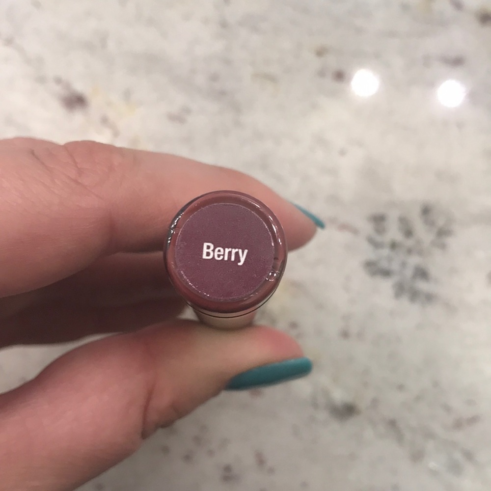 Lipsense